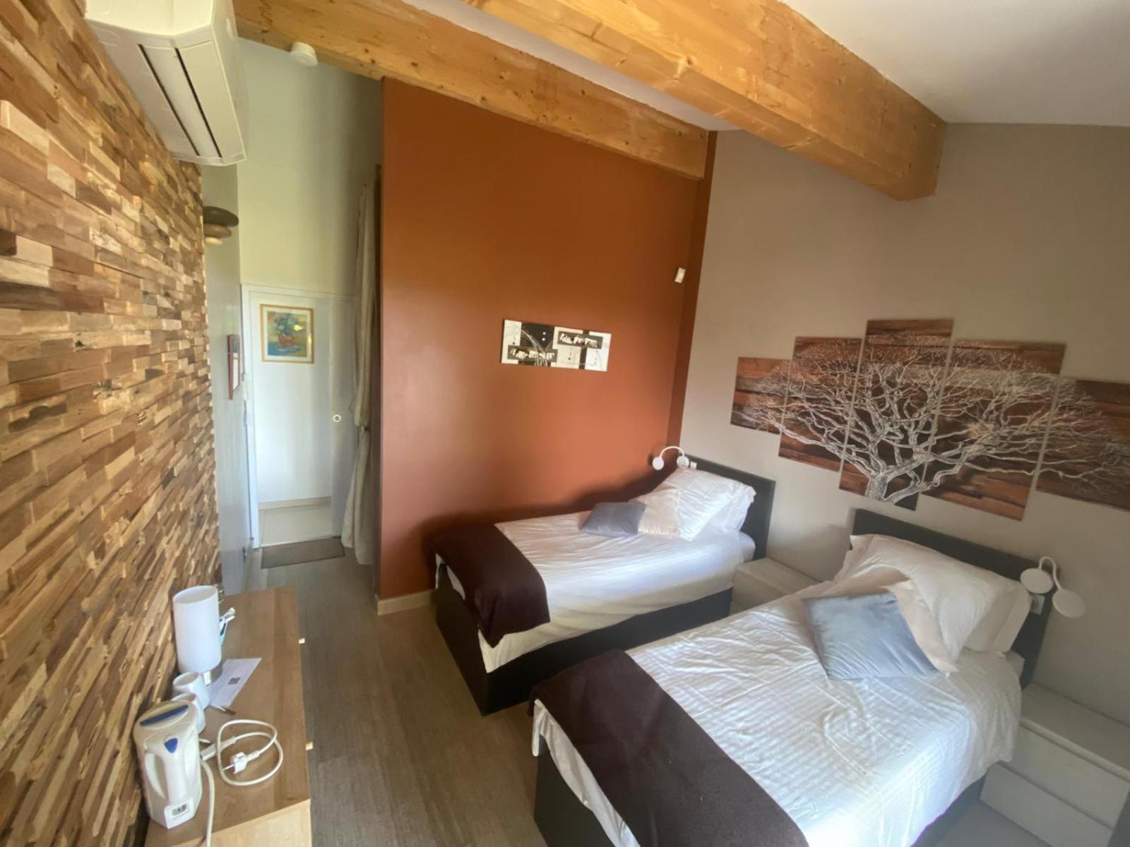 L'Escale Cote Bleue B&B And Spa 索塞莱潘 外观 照片
