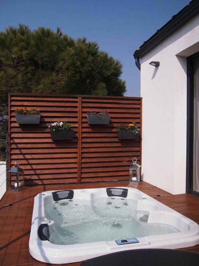 L'Escale Cote Bleue B&B And Spa 索塞莱潘 外观 照片