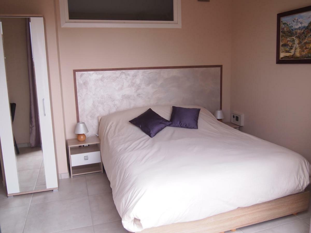 L'Escale Cote Bleue B&B And Spa 索塞莱潘 外观 照片